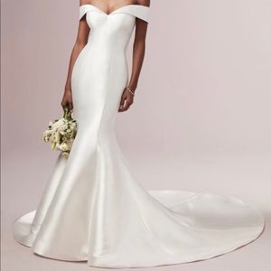 Maggie Soterro - Rebecca Ingram Dress (Josie) AND cathedral veil - size 10